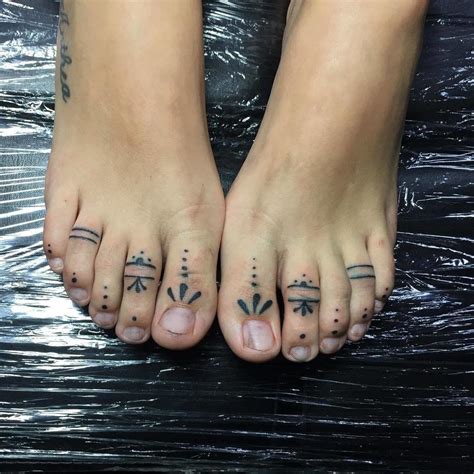 tatuajes dedos pies|Tatuajes en el dedo del pie